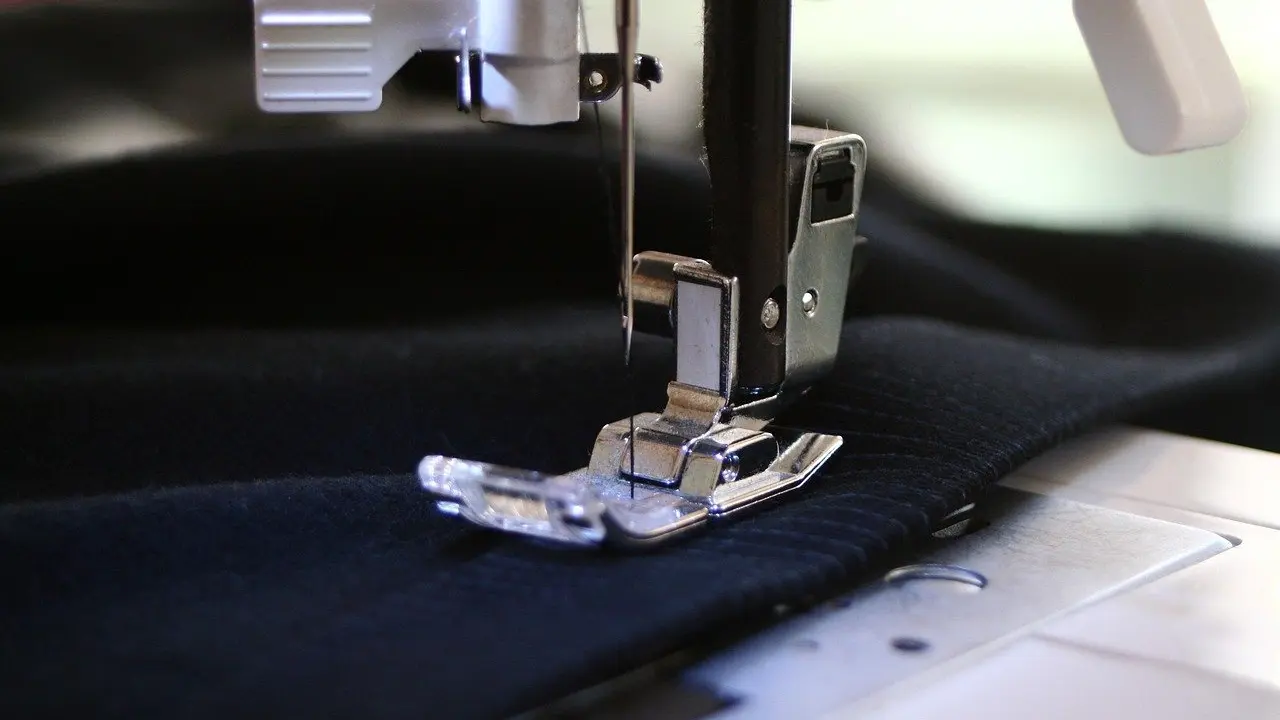 How to Sew Pleats in a Face Mask